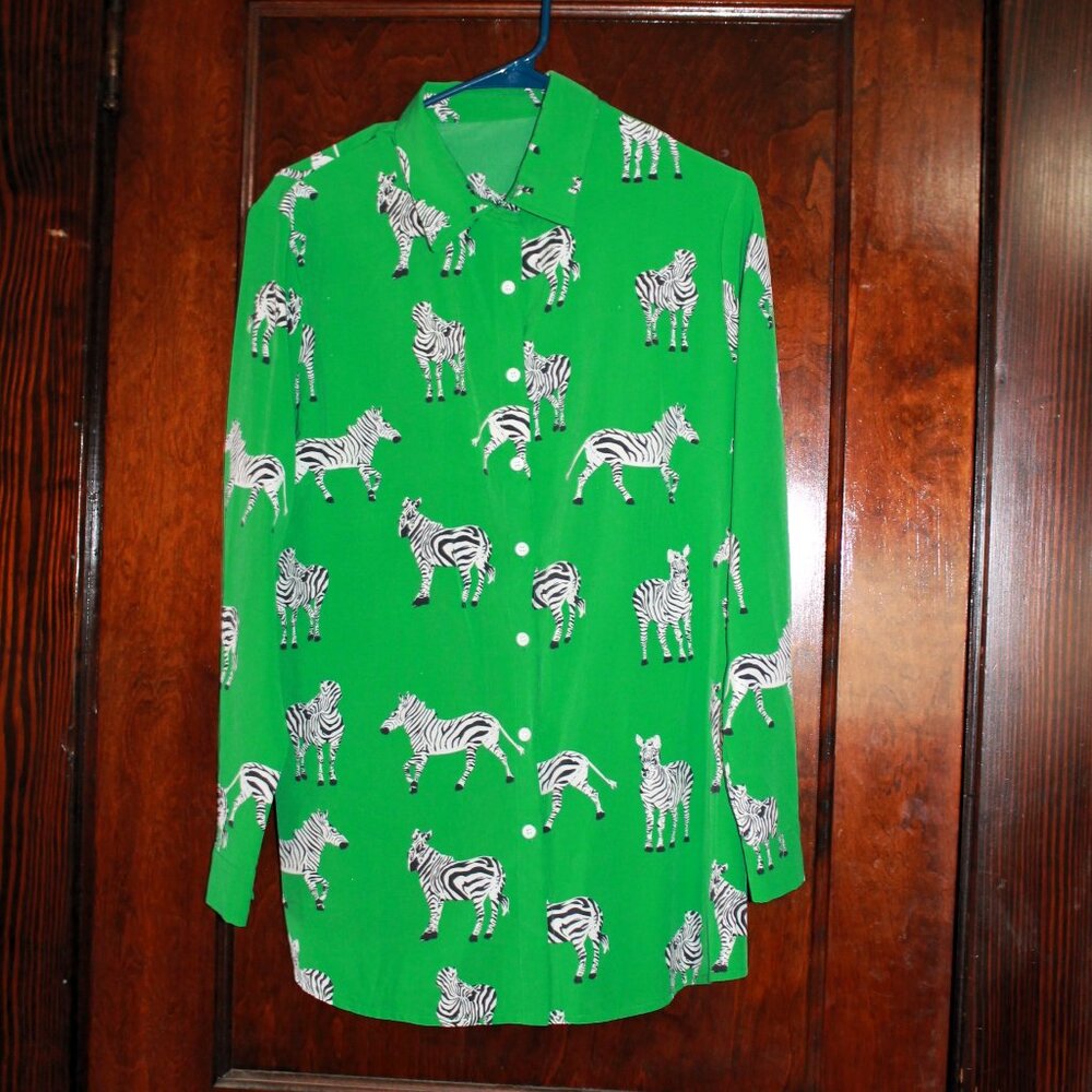 Emery Rose Green Zebra Button-Up Tunic, Small